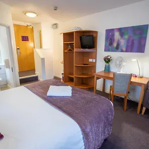 Hotel Redwings, Solihull